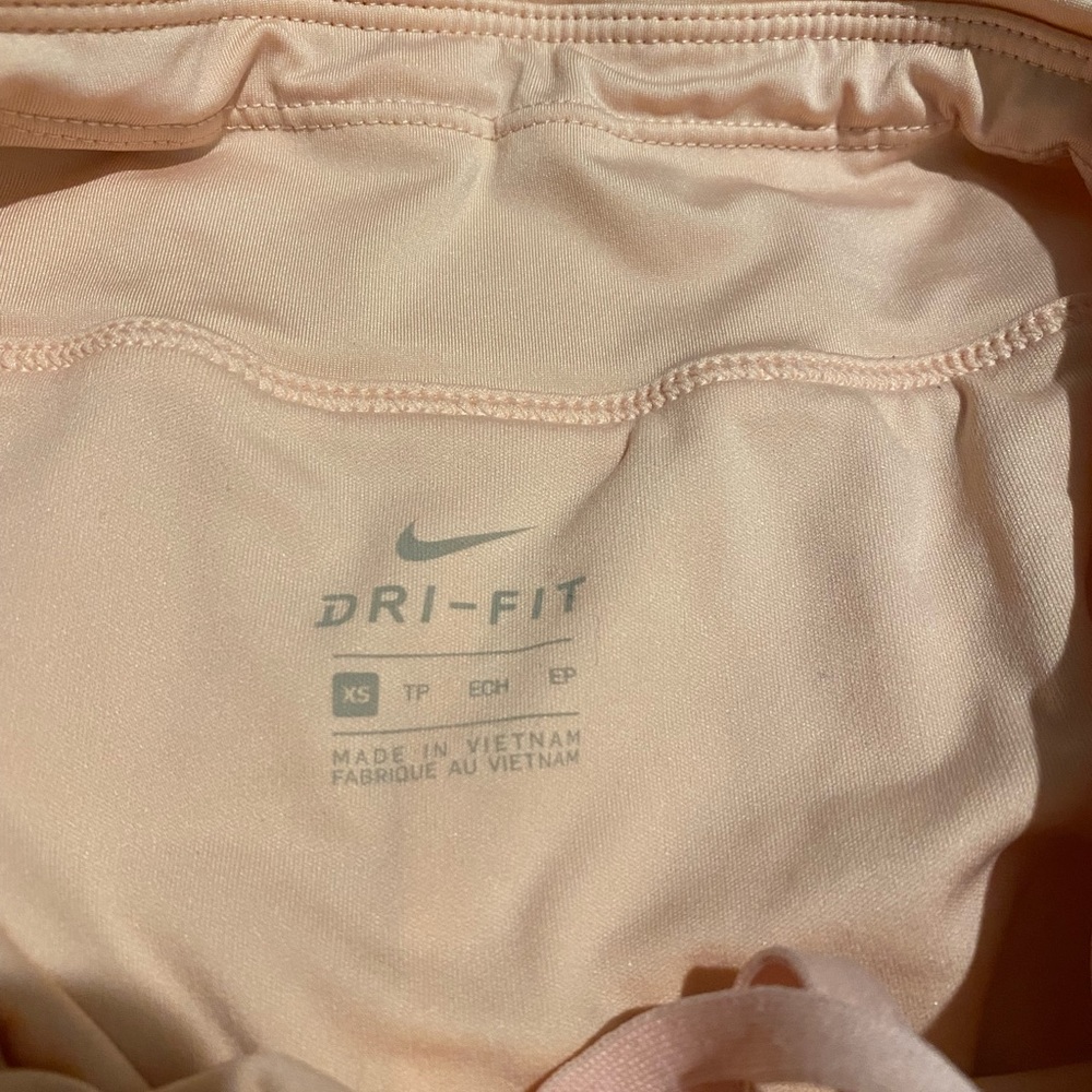 Shorts - Picture 3 of 4